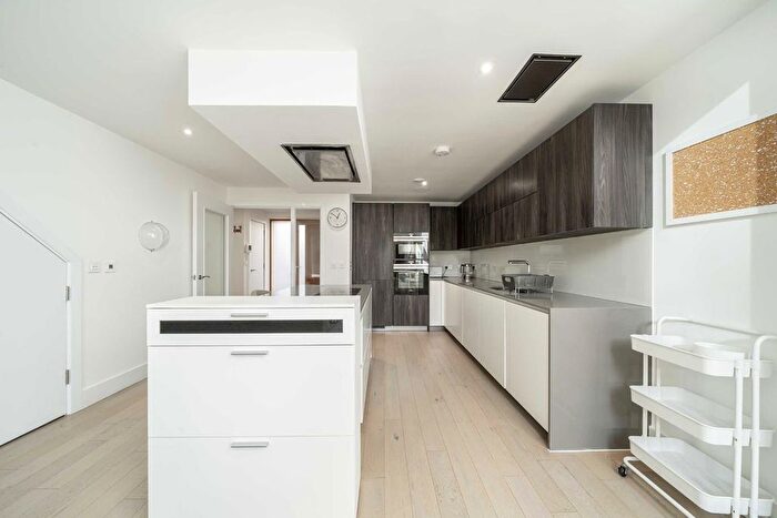 3 Bedroom Property To Rent In Vinery Way, Hammersmith, W6