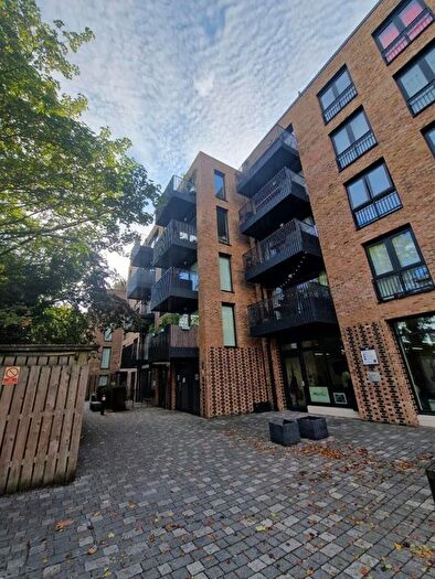 Studio To Rent In Centric Close, Oval Road, London, NW1