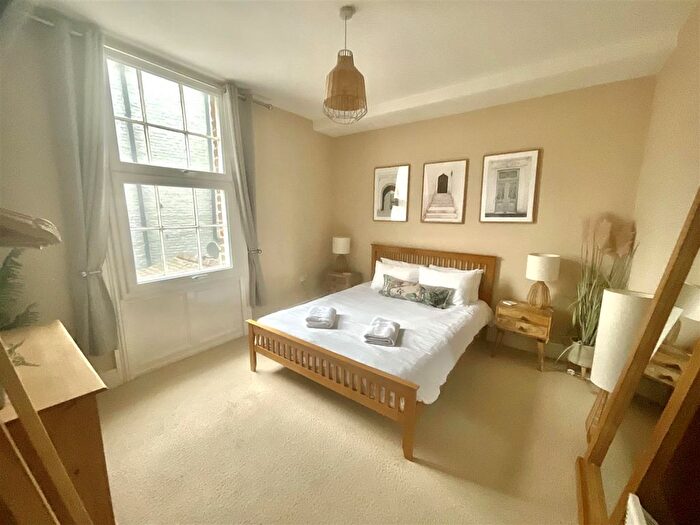 1 Bedroom Flat To Rent In North Marine Road, Scarborough, YO12