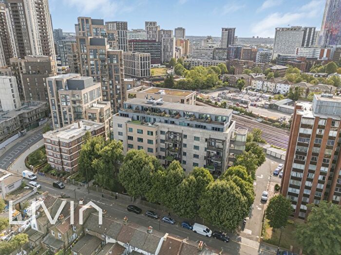 2 Bedroom Flat For Sale In Yardmaster House, Cross Road, Croydon, CR0