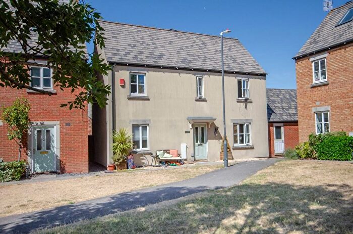 4 Bedroom Detached House For Sale In School Court, Stoke Gifford, Bristol, BS34