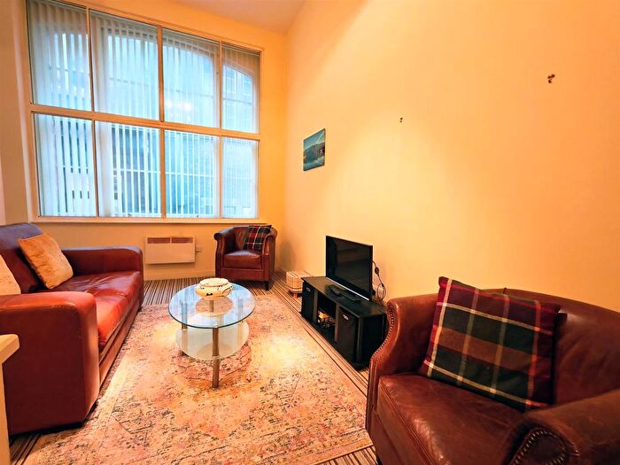 1 Bedroom Flat To Rent In Old Hall Street, Liverpool, L3
