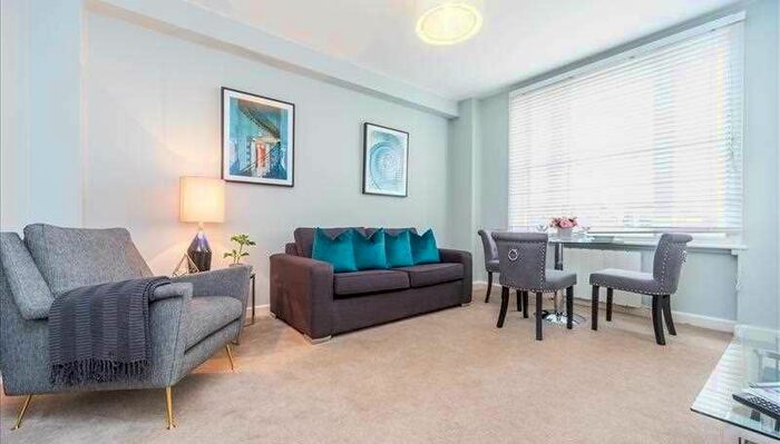1 Bedroom Flat To Rent In Hill Street, London, W1J