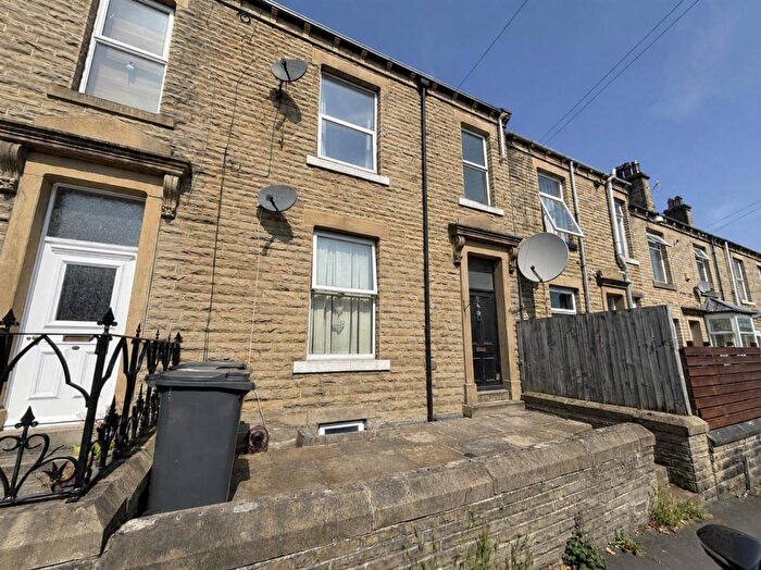 5 Bedroom Terraced House For Sale In Apartments & A, Langdale Street, Elland, HX5