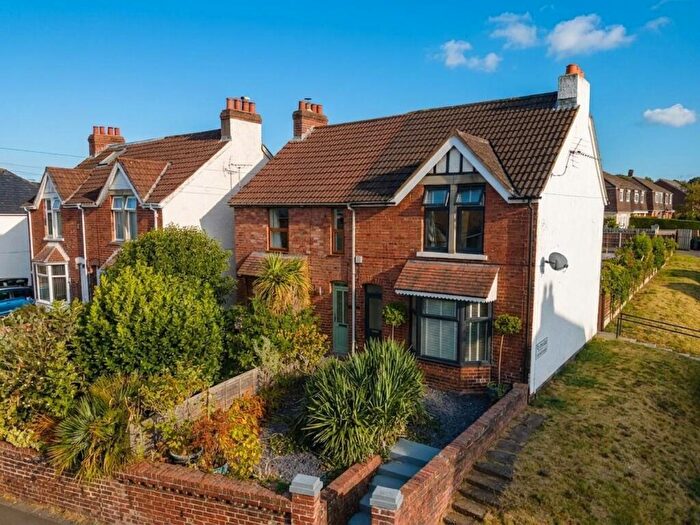 3 Bedroom Semi Detached House For Sale In Tutnalls Street, Lydney, GL15