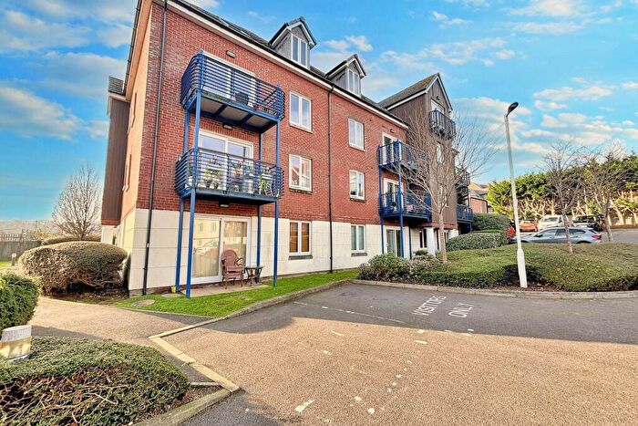 1 Bedroom Flat For Sale In Weymouth, DT4