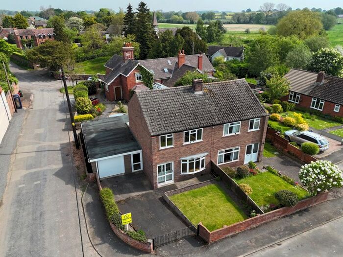3 Bedroom Semi-Detached House For Sale In The Dell, Rodington, Shrewsbury, Shropshire, SY4