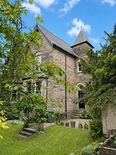 5 Bedroom Semi-Detached House For Sale In Ladywood Road, Oakwood, Leeds, LS8