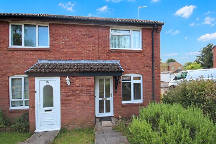 2 Bedroom End Of Terrace House For Sale In Roman Way, Chippenham, SN15