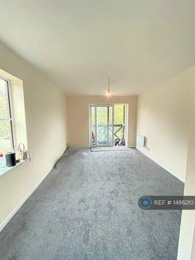 2 Bedroom Flat To Rent In Rose Kiln Lane, Reading, RG1