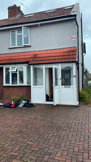 5 Bedroom End Of Terrace House To Rent In Green Lane, Sunbury On Thames, TW15