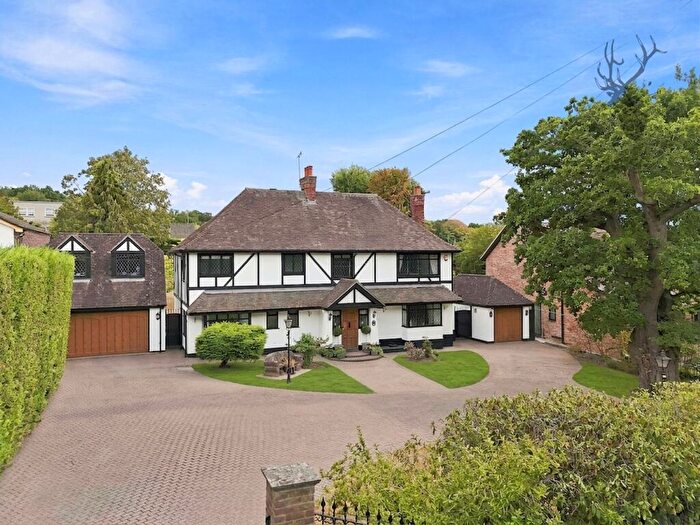 4 Bedroom Detached House For Sale In Whitehall Lane, Buckhurst Hill, IG9