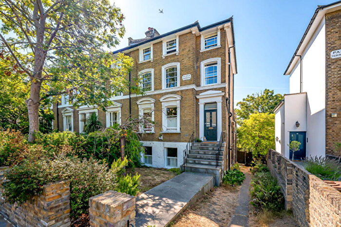 3 Bedroom Flat For Sale In Upper Brockley Road, London, SE4