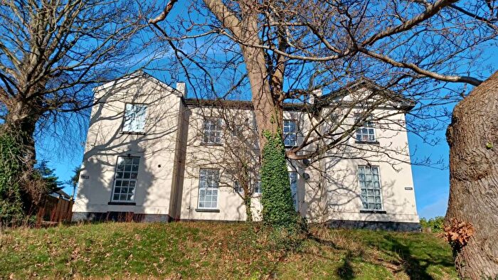 1 Bedroom Apartment For Sale In Flat Dell House, The Dell, Birkenhead, Merseyside, CH42