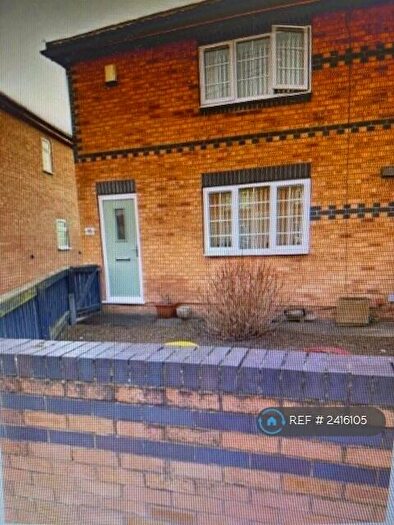 3 Bedroom Semi-Detached House To Rent In Corona Drive, Doncaster, DN8