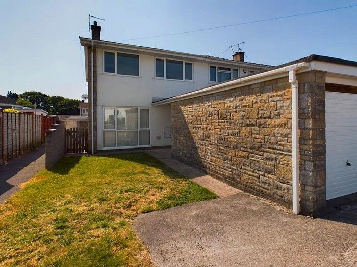 3 Bedroom Semi-Detached House To Rent In Mur Gwyn, Rhiwbina, Cardiff ., CF14