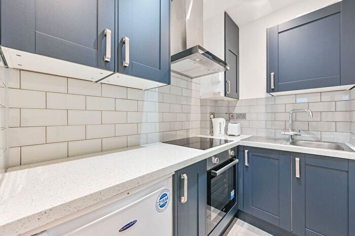 1 Bedroom Flat To Rent In Fletcher Buildings, Covent Garden, London, WC2B