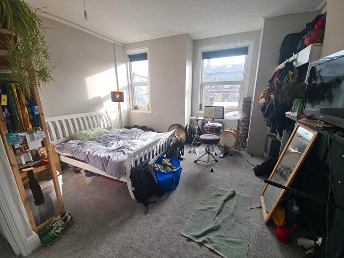 4 Bedroom House To Rent In Bennett Road, Leeds, LS6