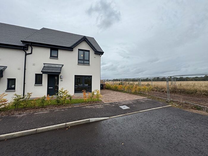 3 Bedroom Semi Detached House To Rent In Strathgray Wynd, Dundee, DD2