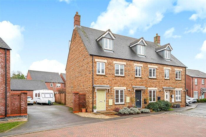 3 Bedroom End Of Terrace House For Sale In Goldings Road, Hook Norton, Oxfordshire, OX15