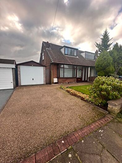3 Bedroom Semi-Detached Bungalow To Rent In Lovat Road, Bolton, BL2