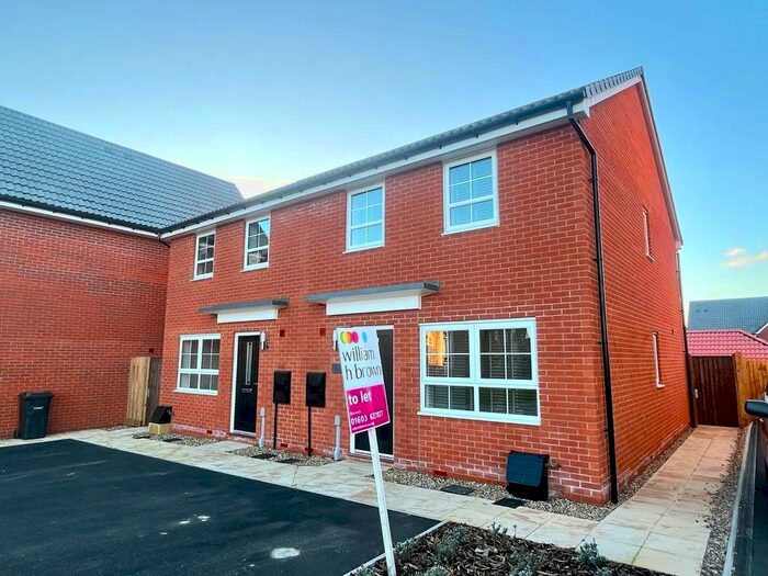 3 Bedroom Semi-Detached House To Rent In Lamb Lane, Cringleford, Norwich, NR4