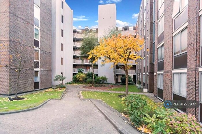 Studio To Rent In Dinerman Court, London, NW8