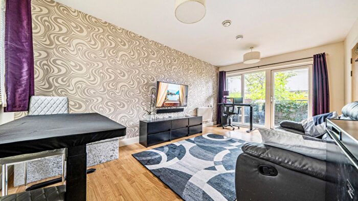2 Bedroom Flat For Sale In Silwood Street, South Bermondsey, SE16
