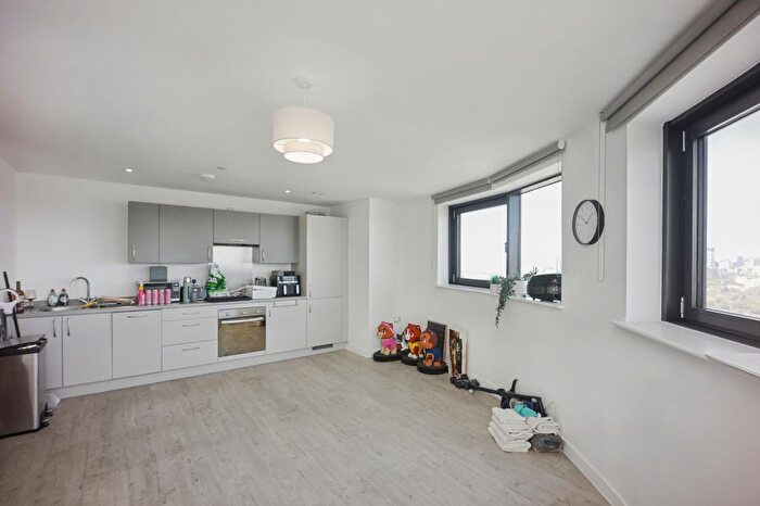 2 Bedroom Flat To Rent In Northill Apartments, Salford, M50