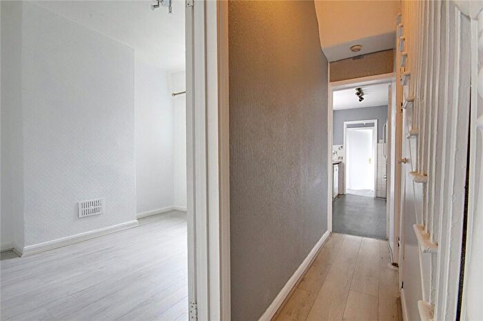 3 Bedroom Terraced House For Sale In St. Stephens Road, Enfield, EN3