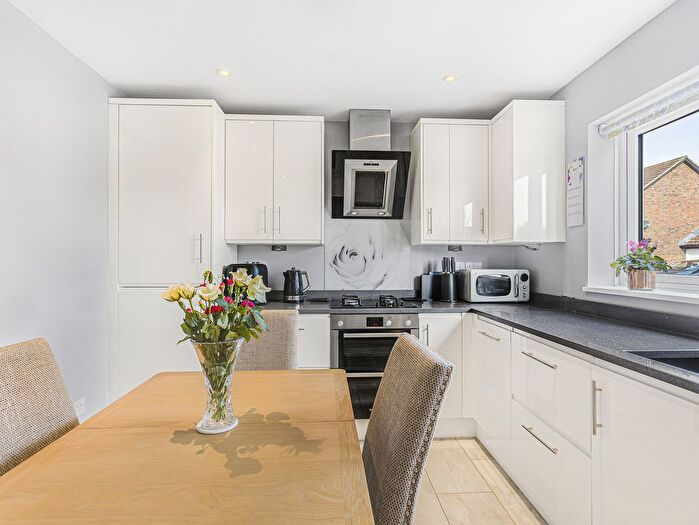 3 Bedroom Semi-Detached House For Sale In Warmans Close, Wantage, OX12