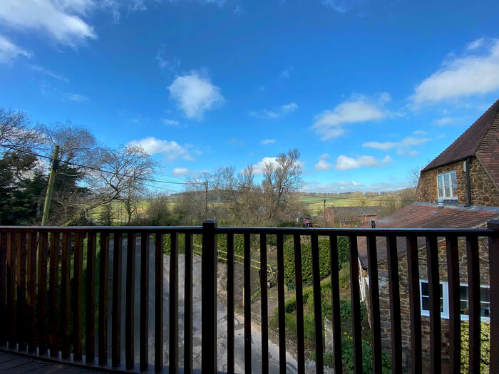 3 Bedroom Barn Conversion To Rent In Loop Farm Road, Lytchett Matravers