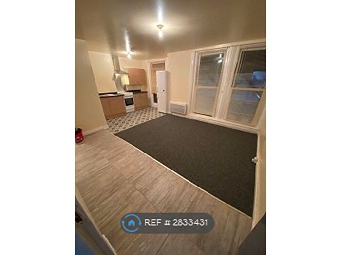 1 Bedroom Flat To Rent In Cape Hill, Smethwick, B66