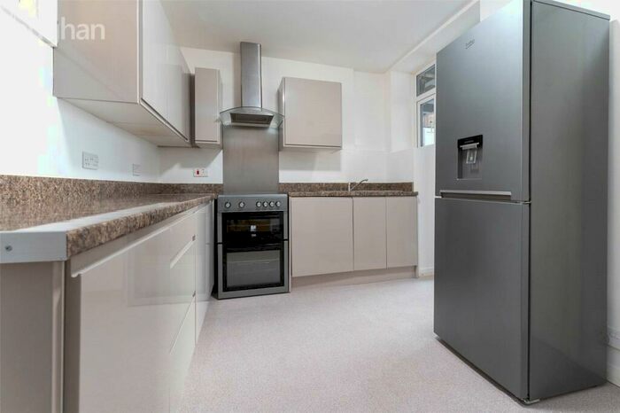 1 Bedroom Flat To Rent In Chichester Close, Chichester Place, Brighton, BN2