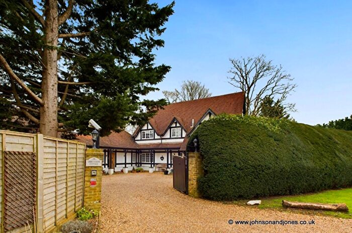 8 Bedroom Detached House For Sale In Abbey Chase, Chertsey, Surrey, KT16
