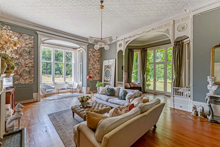 6 Bedroom Detached House For Sale In Turners Hill Road, Crawley Down, RH10