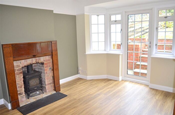 3 Bedroom Semi-Detached House To Rent In Famet Avenue, Purley, CR8