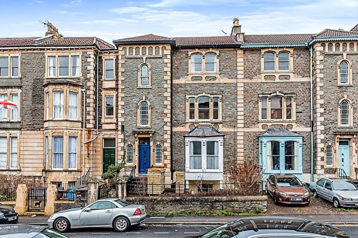 2 Bedroom Flat To Rent In West Park, Bristol, BS8