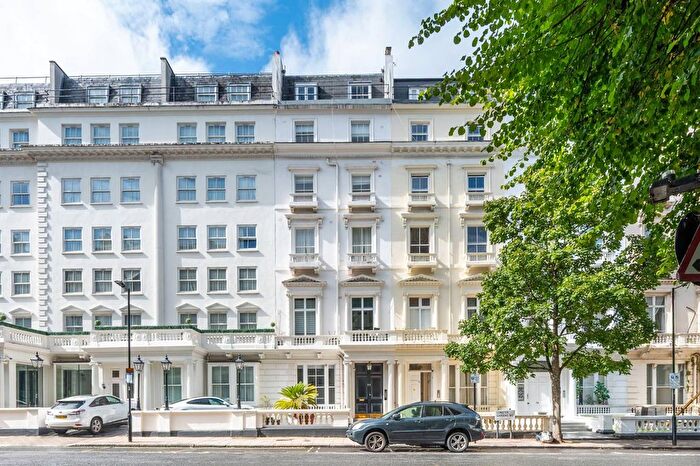 2 Bedroom Flat For Sale In Leinster Gardens, Lancaster Gate, London, W2