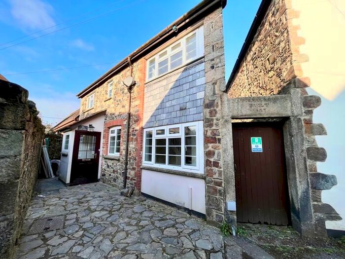 2 Bedroom Semi-Detached House To Rent In North Street, Okehampton, EX20