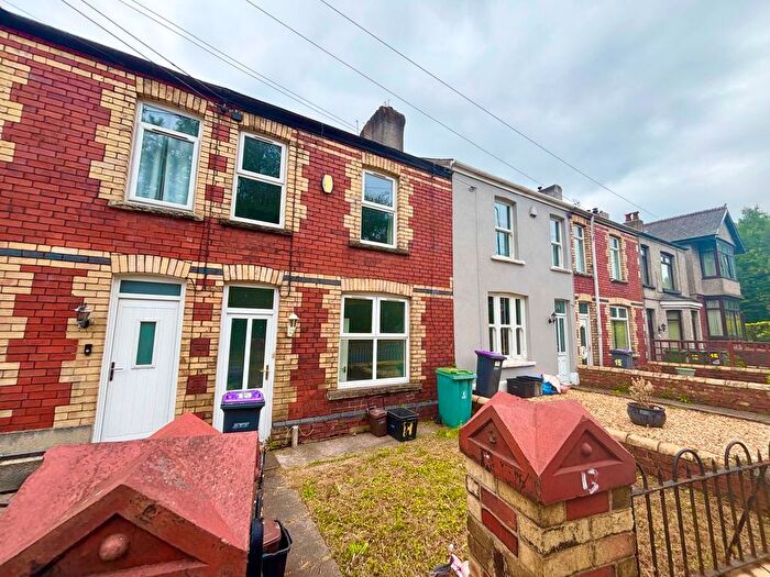 3 Bedroom Terraced House To Rent In Moseley Terrace, Pontrhydyrun, NP44