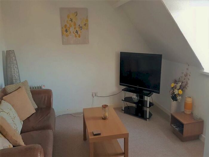 1 Bedroom Flat To Rent In Richmond Road, Cathays, CF24