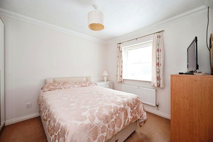 4 Bedroom Detached House For Sale In Hamfield Drive, Hayling Island, Hampshire, PO11