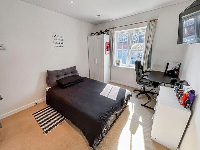 5 Bedroom Detached House For Sale In West Christchurch, BH23
