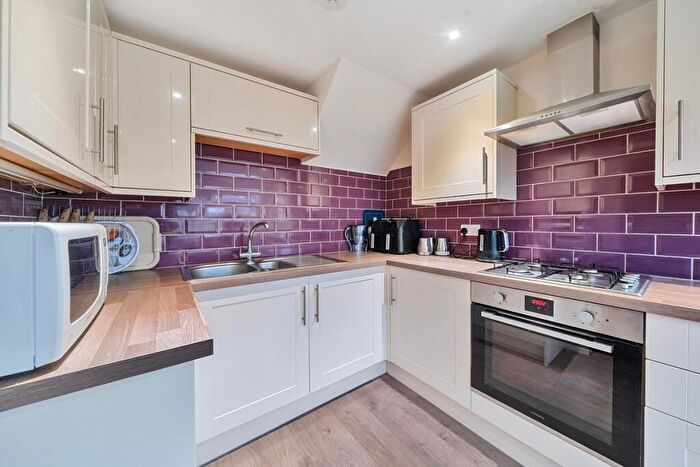 3 Bedroom Semi-Detached House To Rent In Moorcroft Road, York, YO24