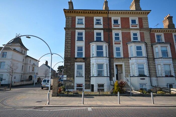 2 Bedroom Flat To Rent In Flat, Wellington Esplanade, Lowestoft, NR33