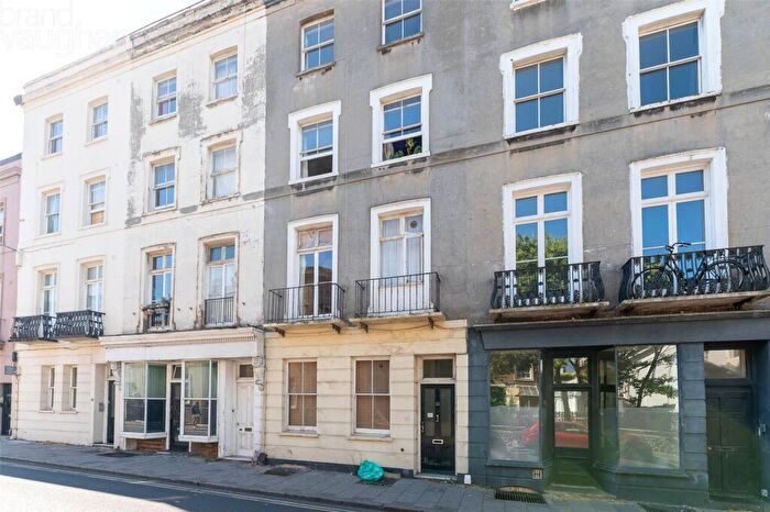 Flat To Rent In Bristol Road, Brighton, East Sussex, BN2