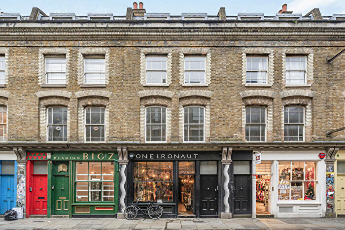 4 Bedroom Flat To Rent In A Cheshire Street, E2