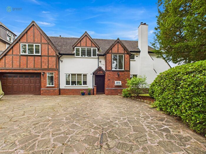 4 Bedroom Detached House For Sale In Manor Drive, Sutton Coldfield, B73
