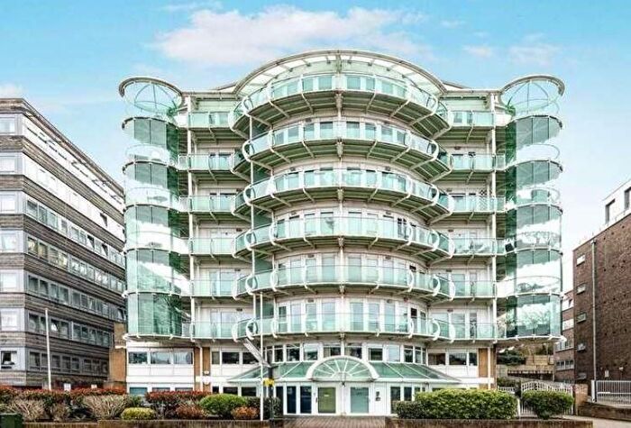 2 Bedroom Flat To Rent In Station Road, Barnet, EN5